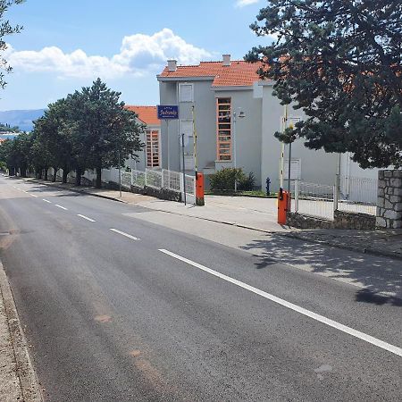 Apartment Ana Selce Exterior photo