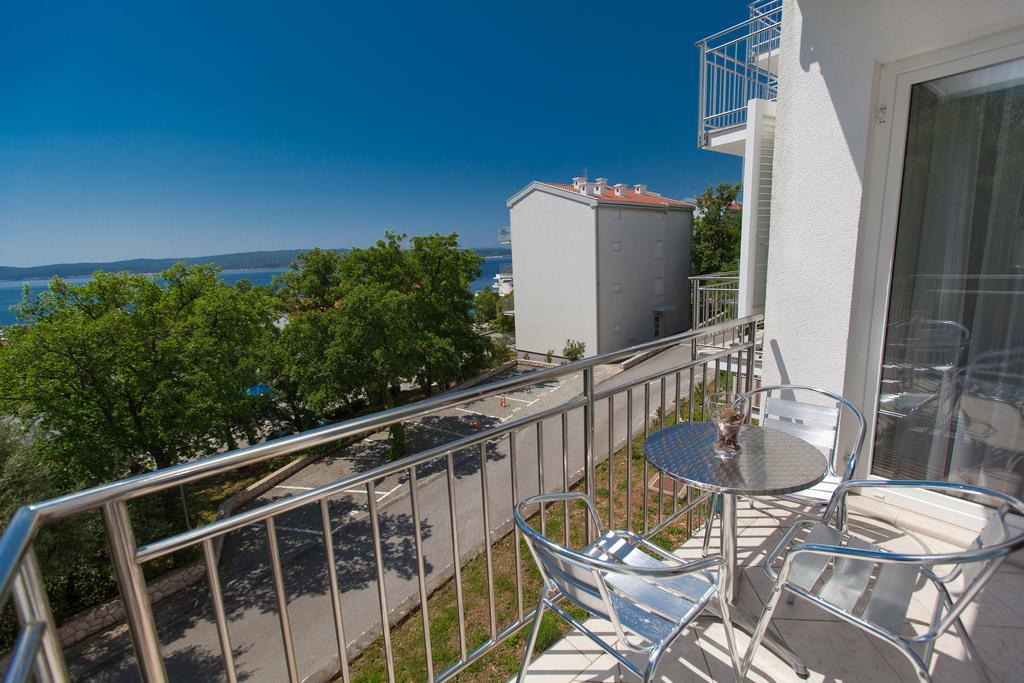 Apartment Ana Selce Exterior photo